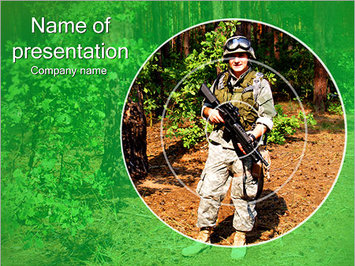 Военный в лесу - Титульный слайд